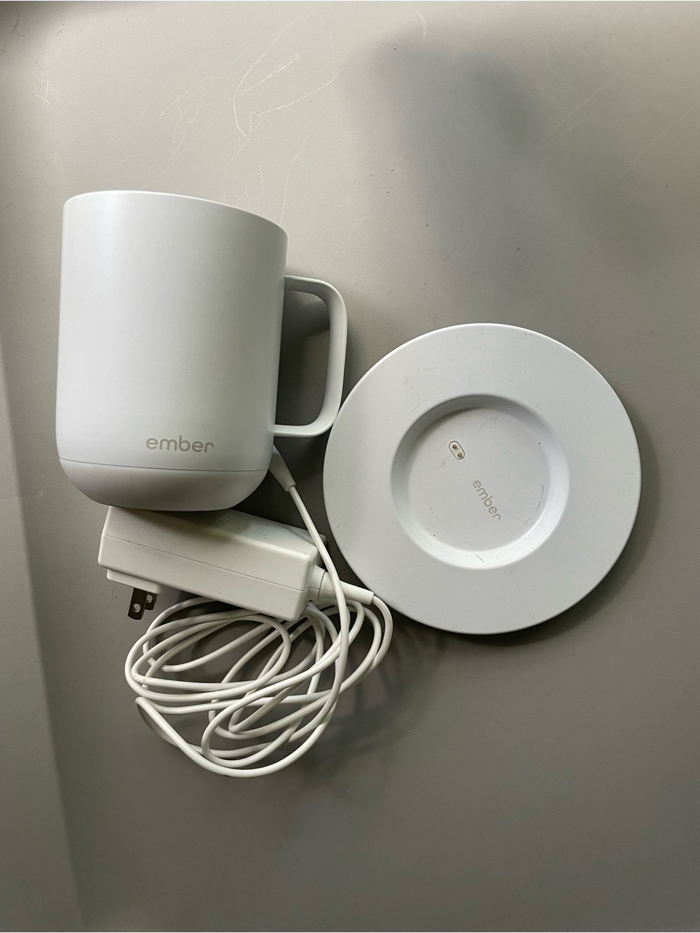 Ember White Temperature Control Mug with Charging Coaster